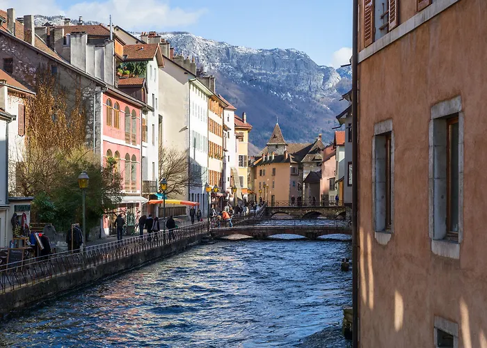 Les Loges Annecy Vieille Ville